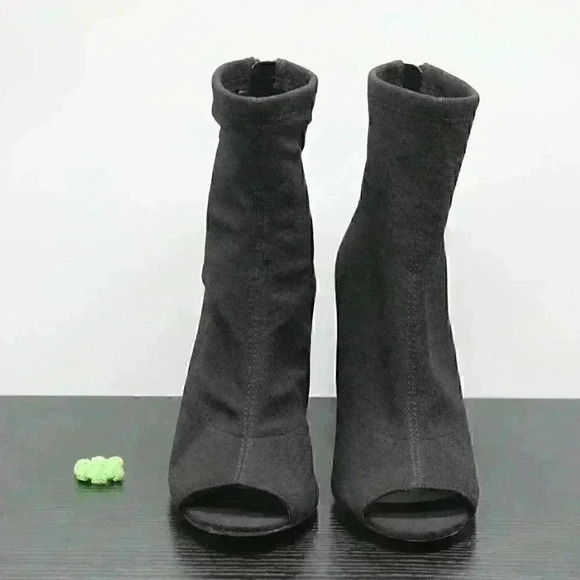 Aldo Women’s Black Fabric Back Zipper Boots - Picture 5 of 10